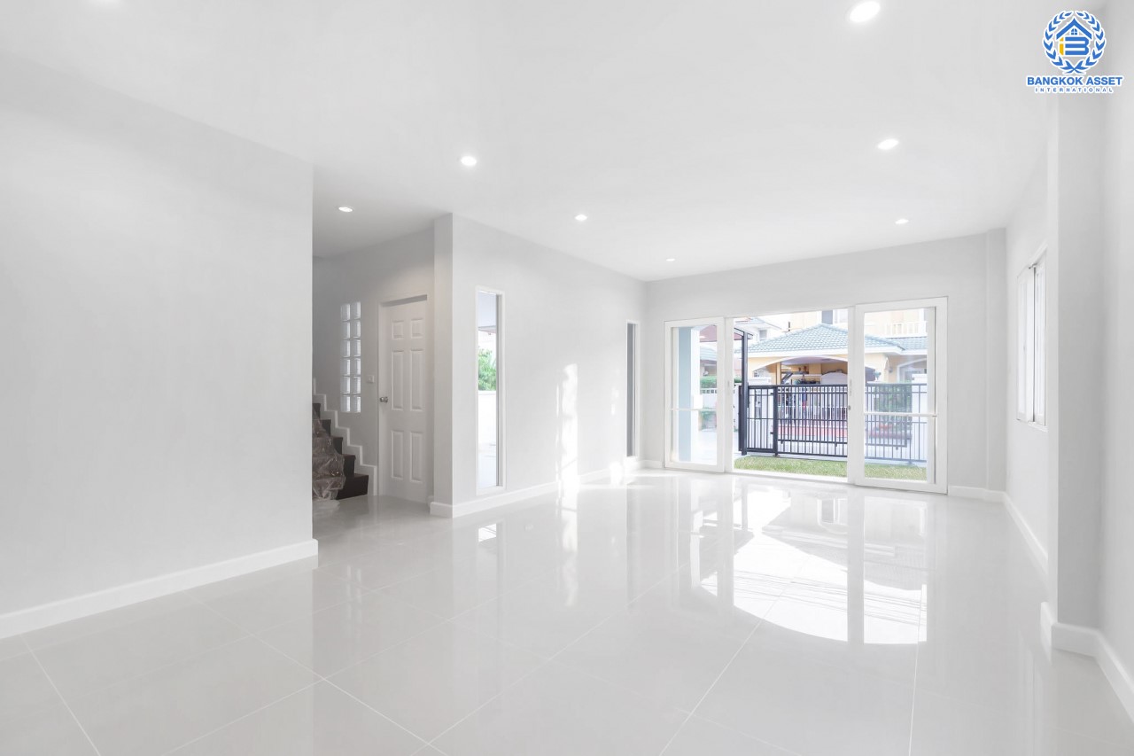 บ้านมือสองตกแต่งใหม่ ทำเลใกล้สนามบินดอนเมือง ม.กฤษณา แจ้งวัฒนะ-ดอนเมือง เนื้อที่ 56 ตร.ว. พื้นที่ใช้สอย 245 ตร.ม. ฟังก์ชั่นจัดเต็ม 4 ห้องนอน 3 ห้องน้ำ 2 ที่จอดรถ ทำเลเยี่ยมเชื่อมสู่ใจกลางเมือง ใกล้ทางด่วนศรีสมาน และรถไฟฟ้าสายสีแดง (สายอนาคต) "สถานีดอนเมือง"...